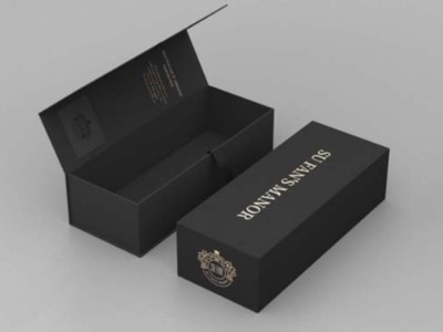 包裝盒定制廠家為您分析，為什么酒盒包裝覆膜后會出現(xiàn)顏色色差？